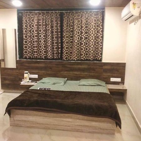 Mauli Niwas Villa Matheran Kültér fotó
