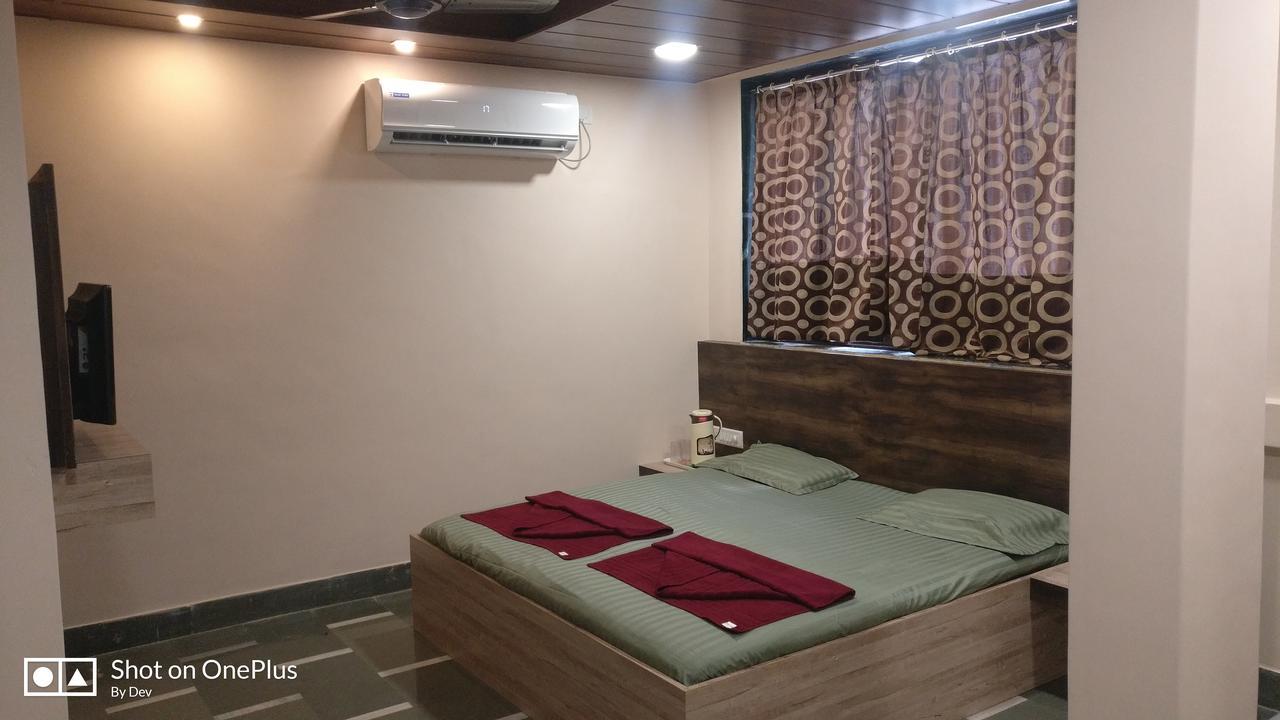 Mauli Niwas Villa Matheran Kültér fotó