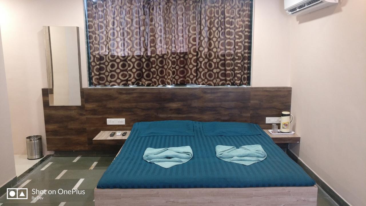 Mauli Niwas Villa Matheran Kültér fotó