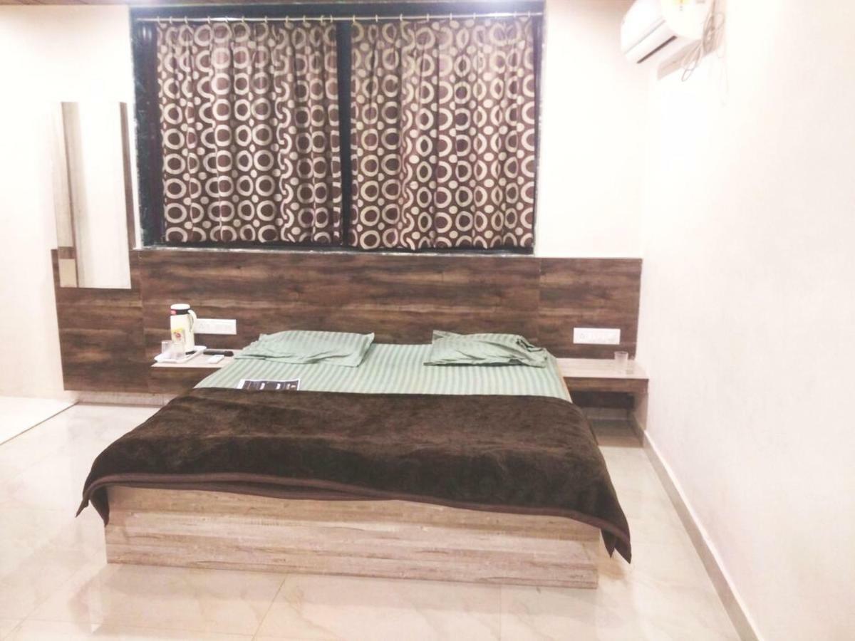 Mauli Niwas Villa Matheran Kültér fotó